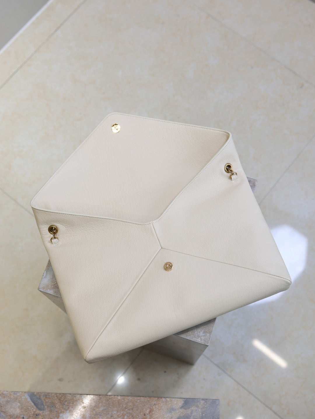 Oversized Envelope Chain Clutch – Premium Soft Lambskin Style Bag