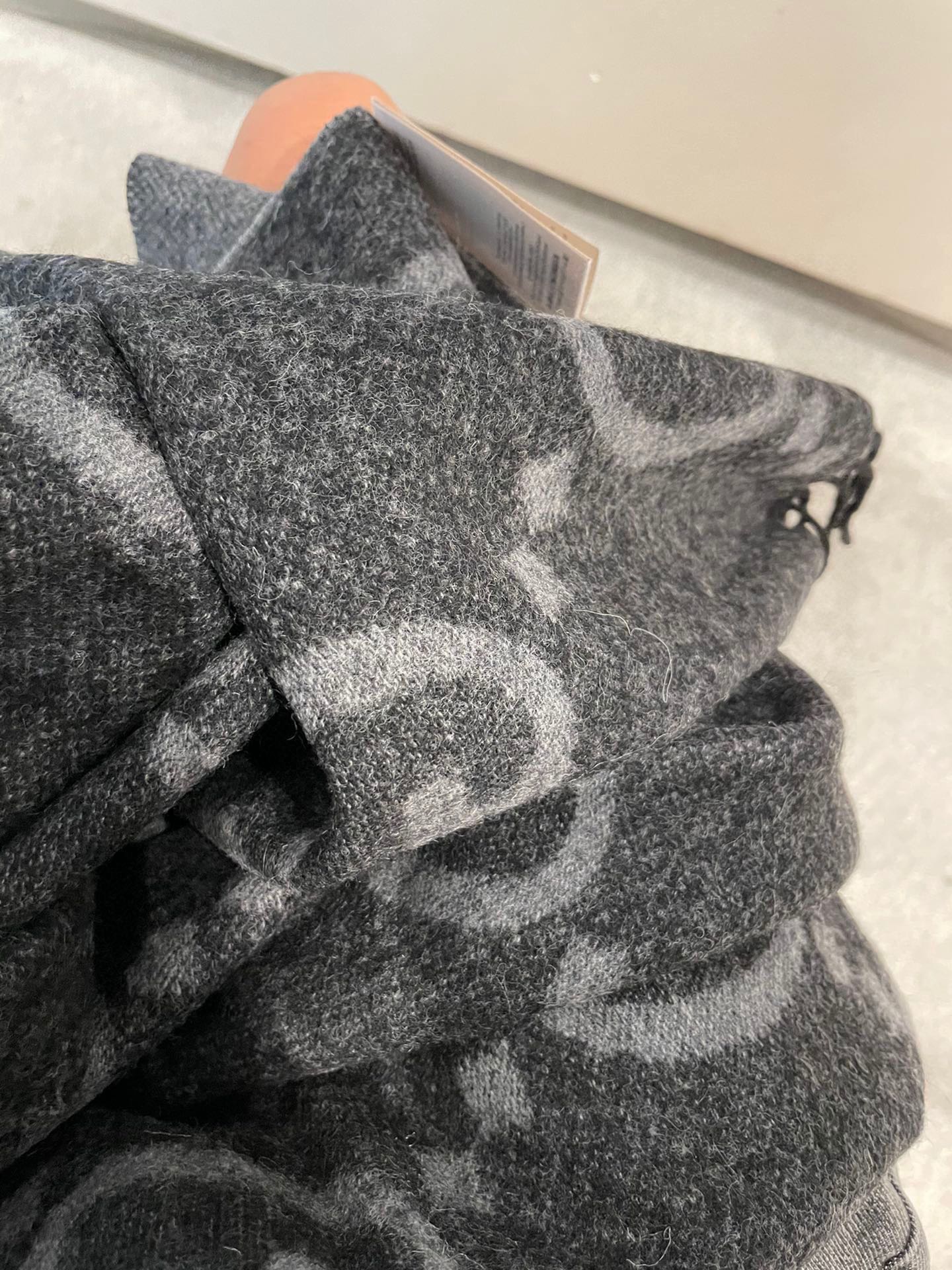 Premium Double-Sided Cashmere Scarf – Luxury Jacquard Winter Wrap