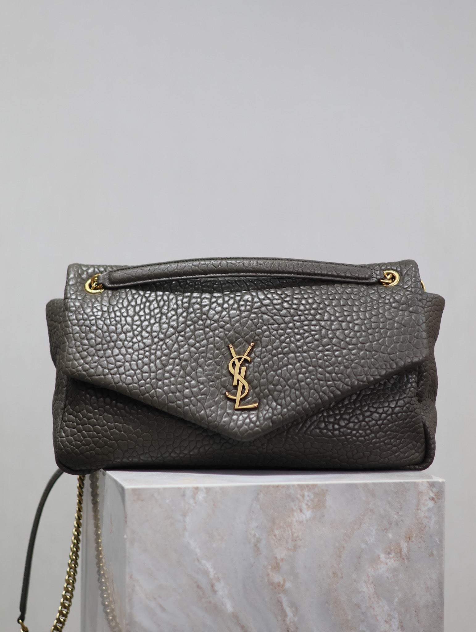 Green Suede Chain Shoulder Bag – Premium Elephant Texture Style Handbag