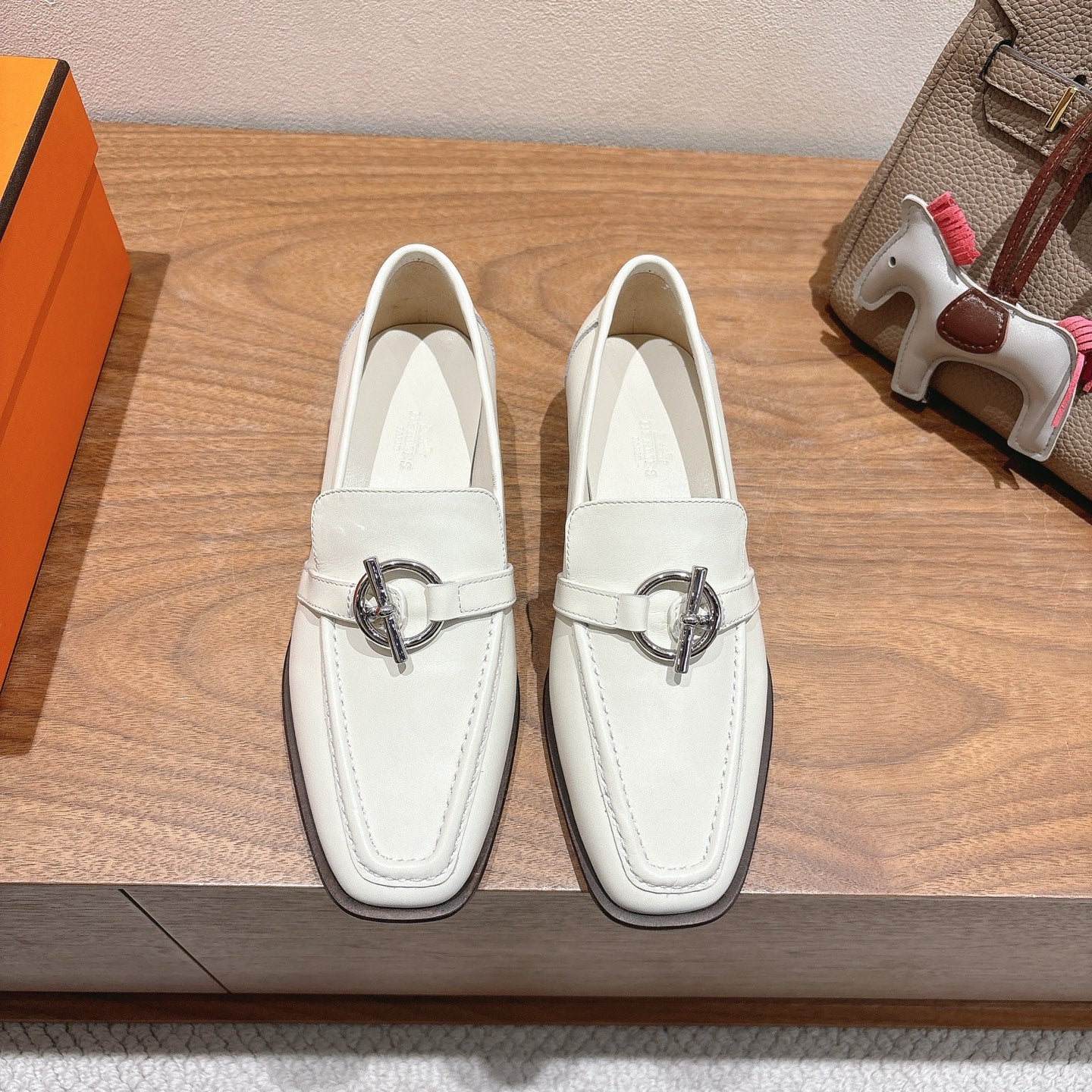 Premium Leather Flat Loafers – Elegant Color Block Comfort Shoes