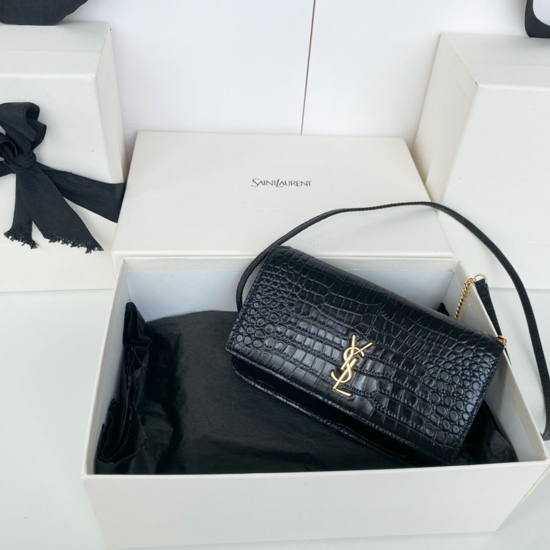 Premium Mini Phone Holder Bag – Textured Leather Chain Pouch