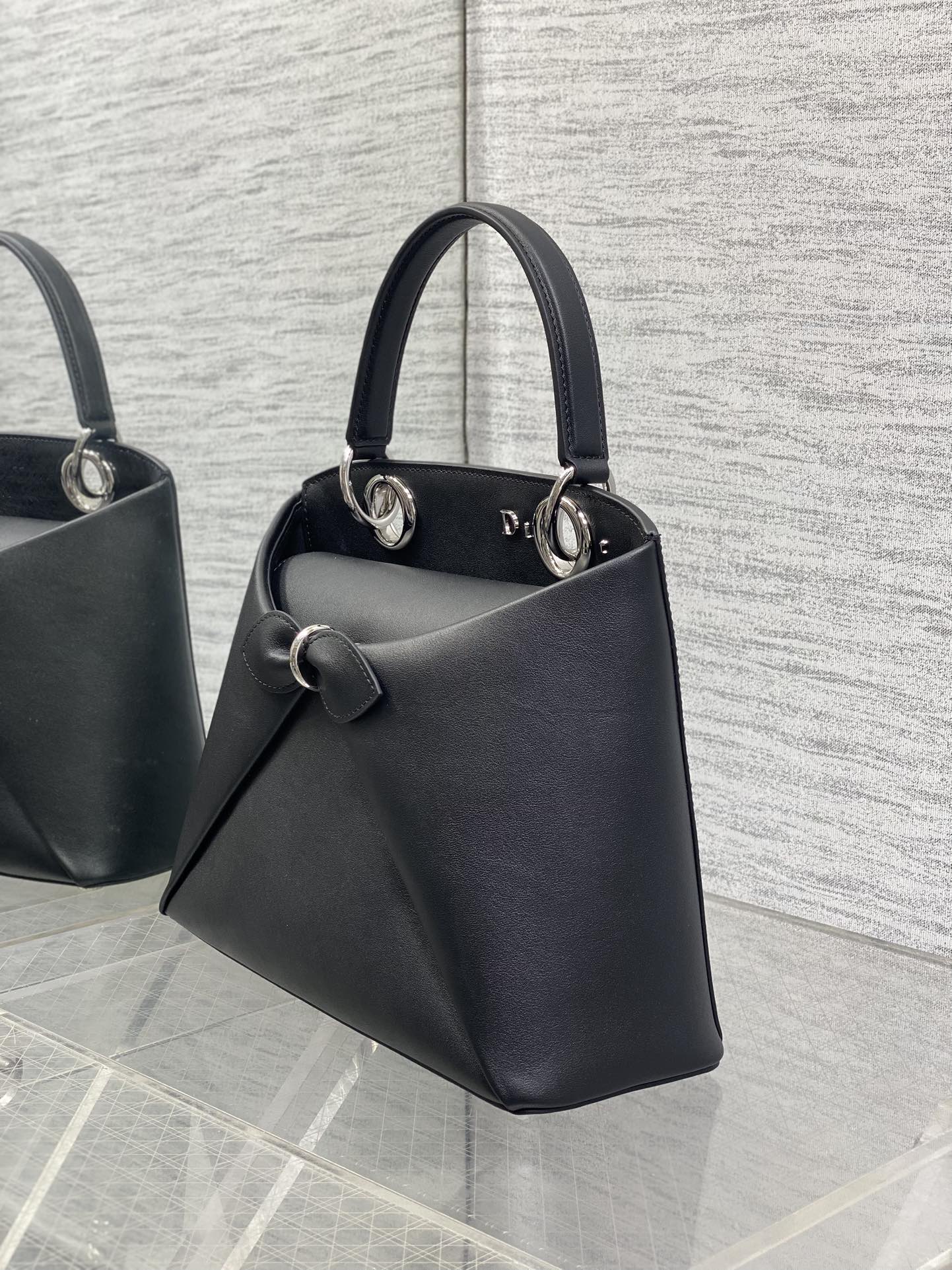 Bow Accent Shoulder Bag – Premium Elegant Handbag