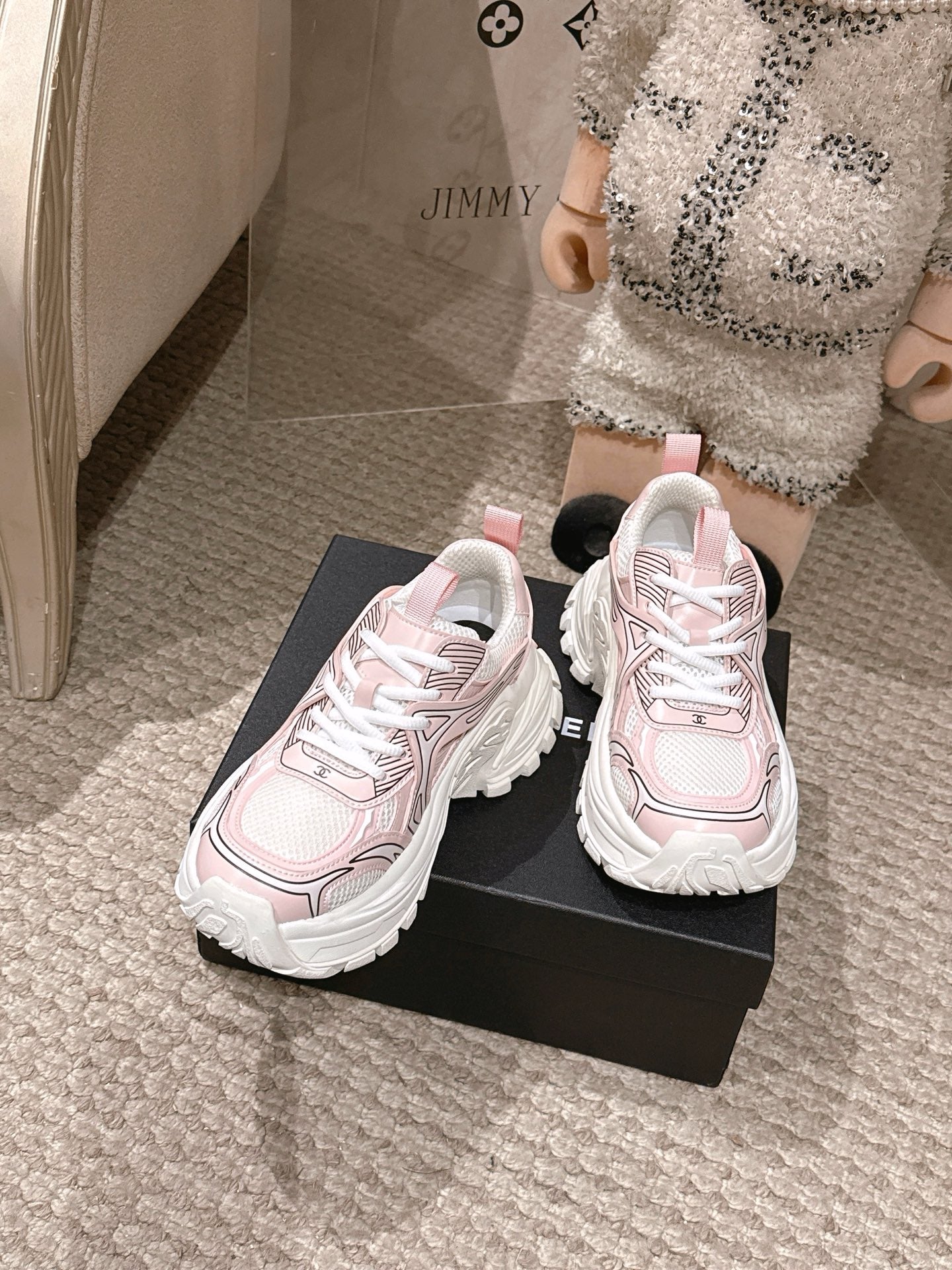 Premium White Casual Sneakers – Modern Sport &amp; Street Style Shoes