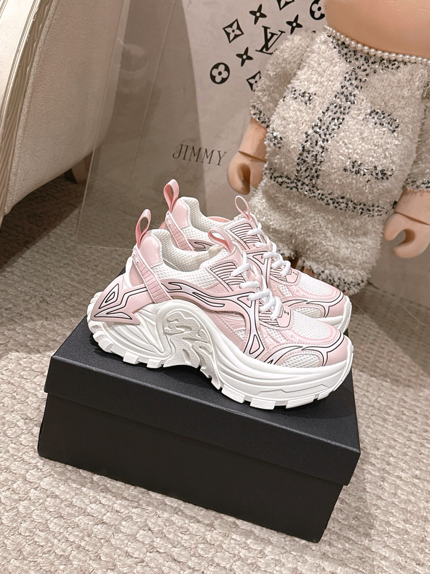 Premium White Casual Sneakers – Modern Sport &amp; Street Style Shoes