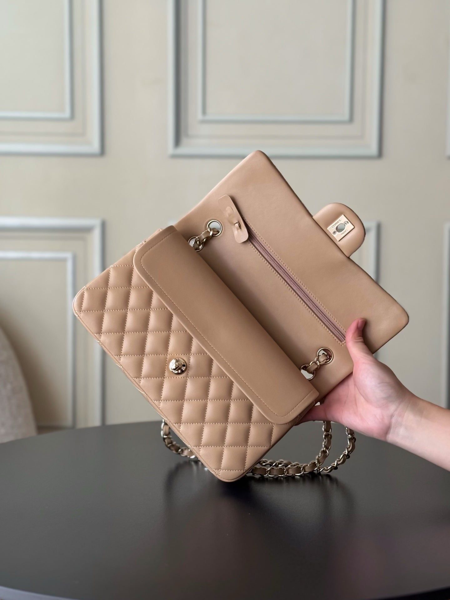 Classic Flap Style Bag – Premium Lambskin Handbag