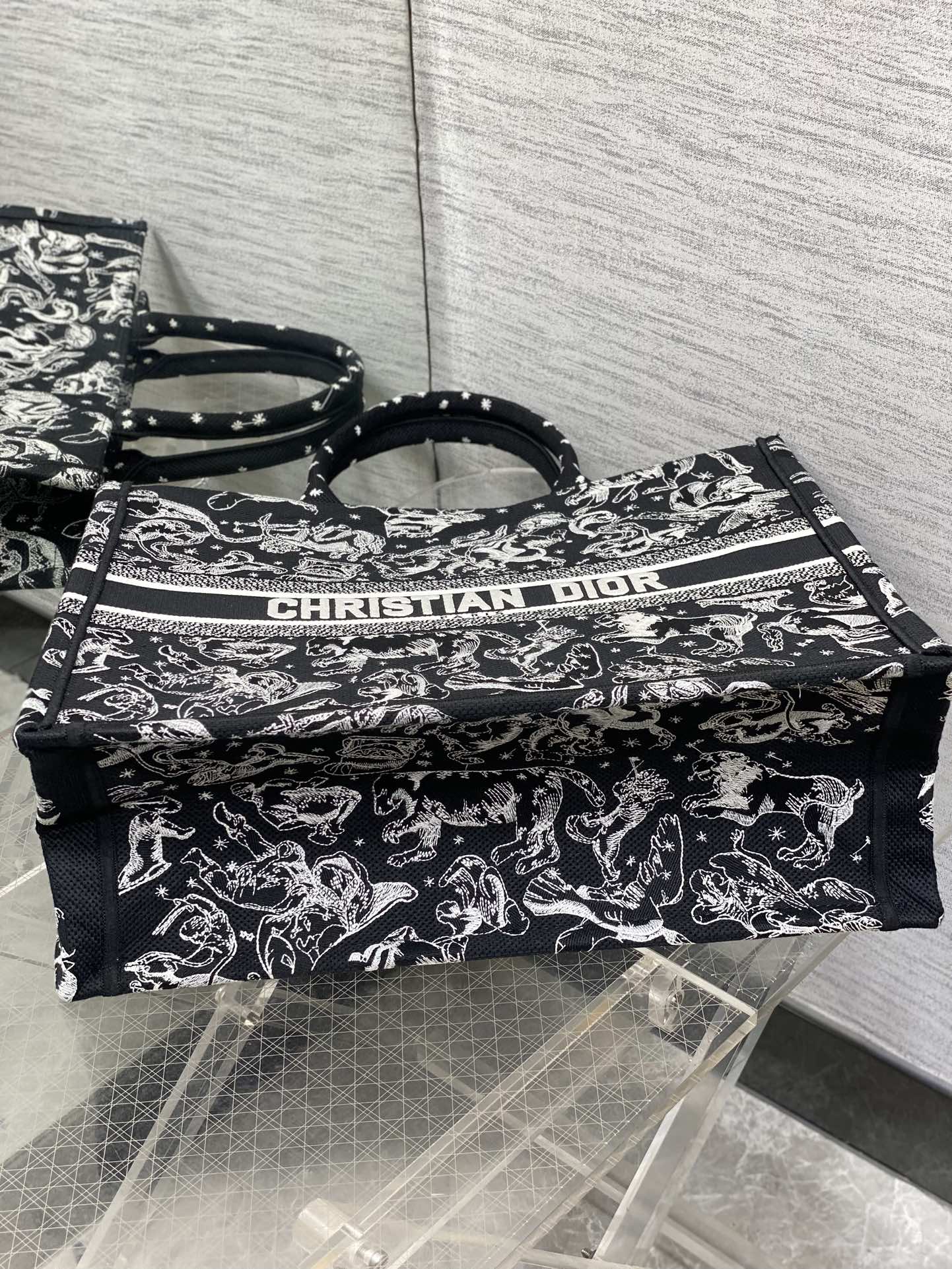 Zoo Collection Tote Bag – Premium Canvas Large Capacity Tote